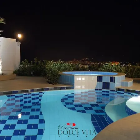 Amazing House With Private Pool In Alanya 4*